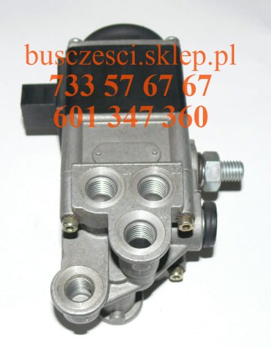 zawór otwierania drzwi wabco 4720174800.JPG