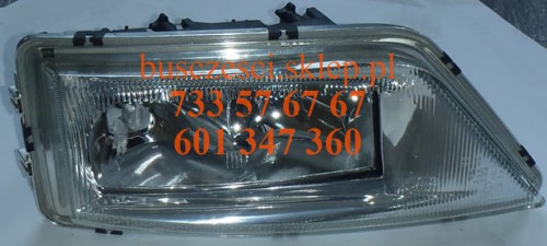 reflektor prawy mercedes tourismo travego.JPG